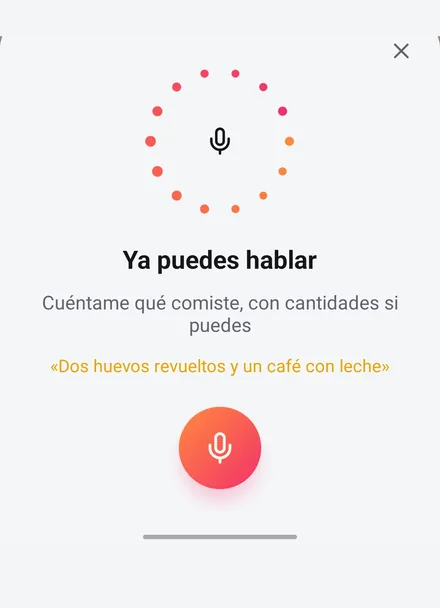Pantalla real de la app: Ya puedes hablar — el micrófono y un ejemplo del tipo de frase que puedes decir