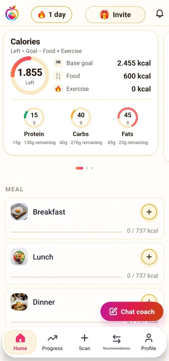 Pantalla de inicio — calorías restantes, anillos de macros y las comidas del día